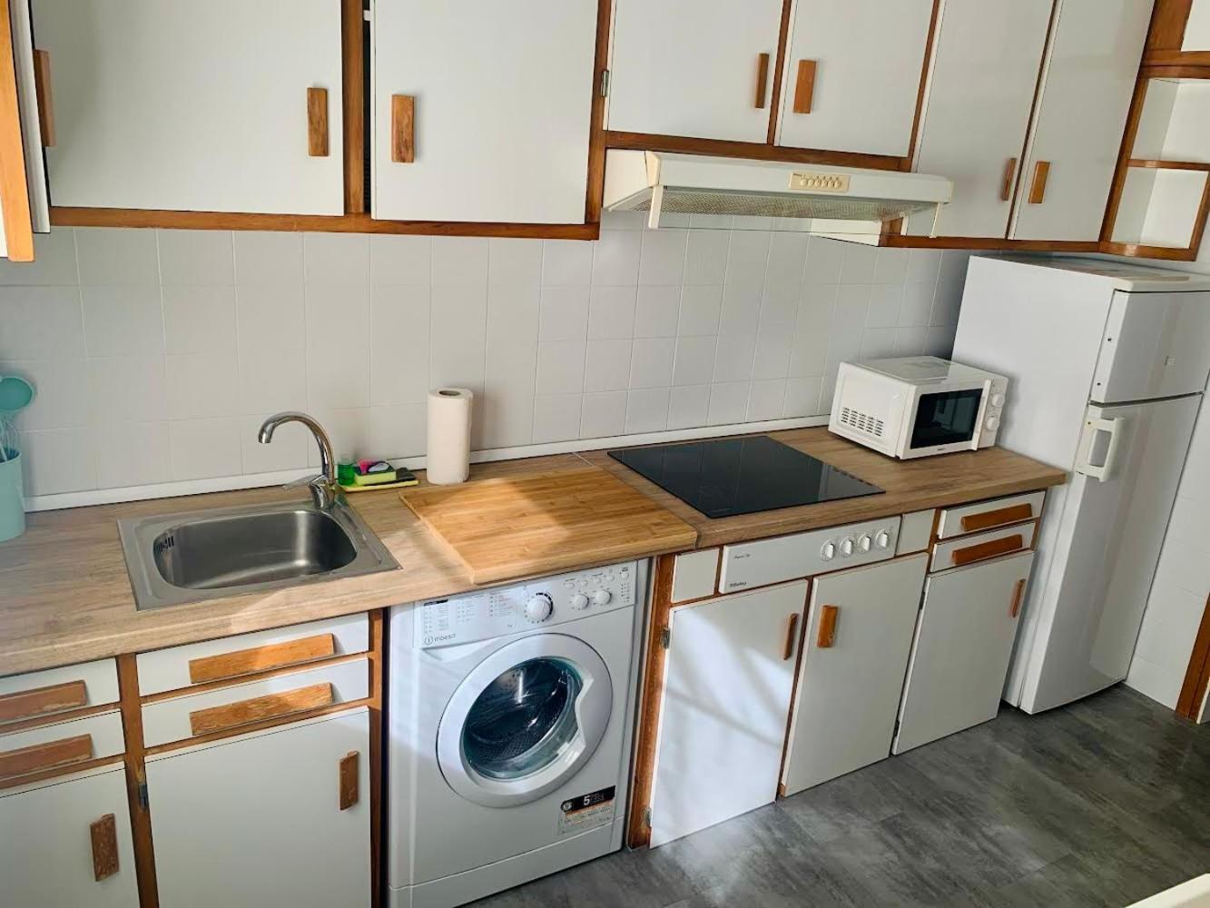Amplio Apart 3 Dormitorios Cerca De La Playa Con Garaje Gijon Ngoại thất bức ảnh